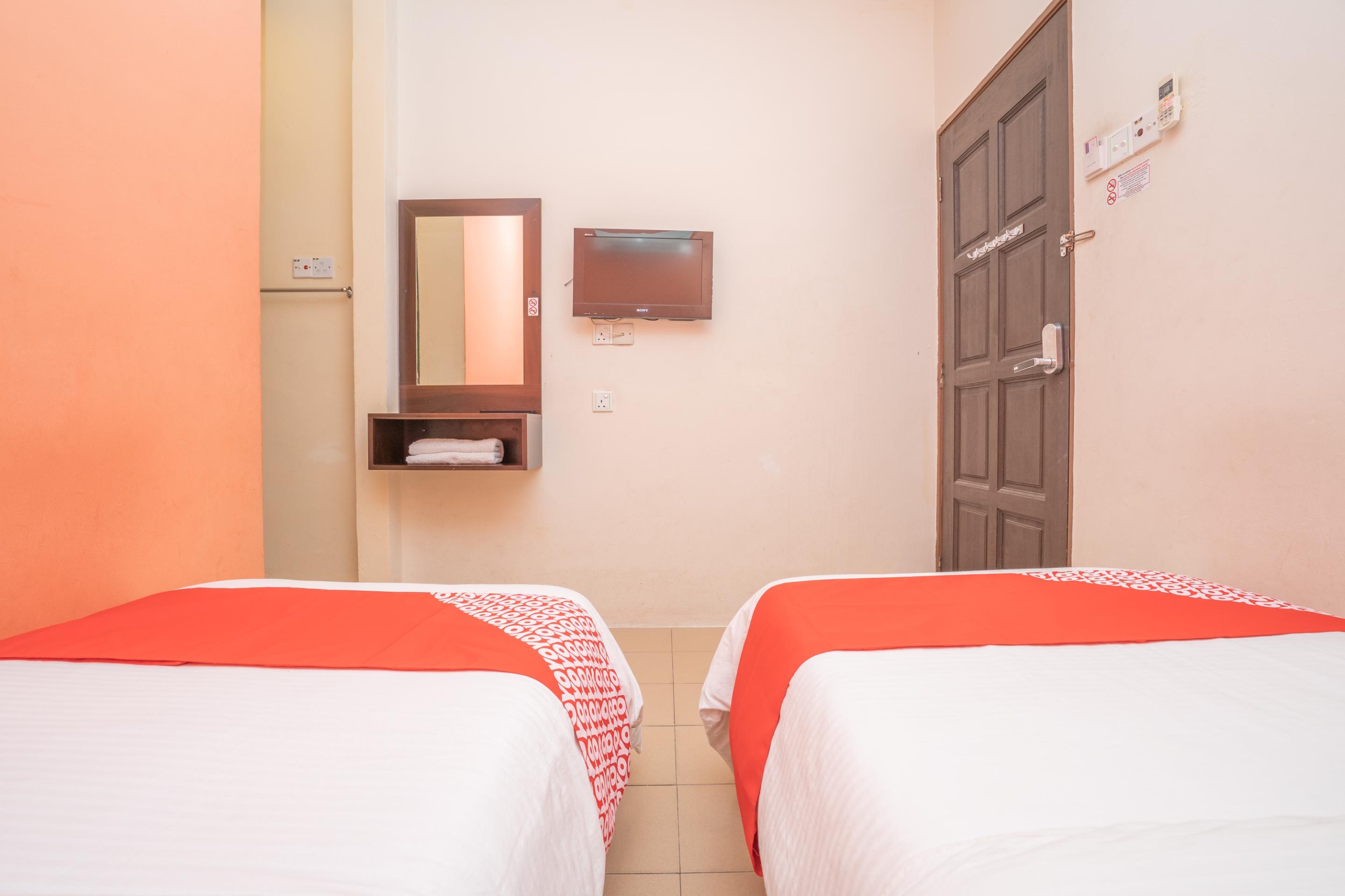 Oyo 44078 The Island Hotel Kampong Pasir Bogak Εξωτερικό φωτογραφία
