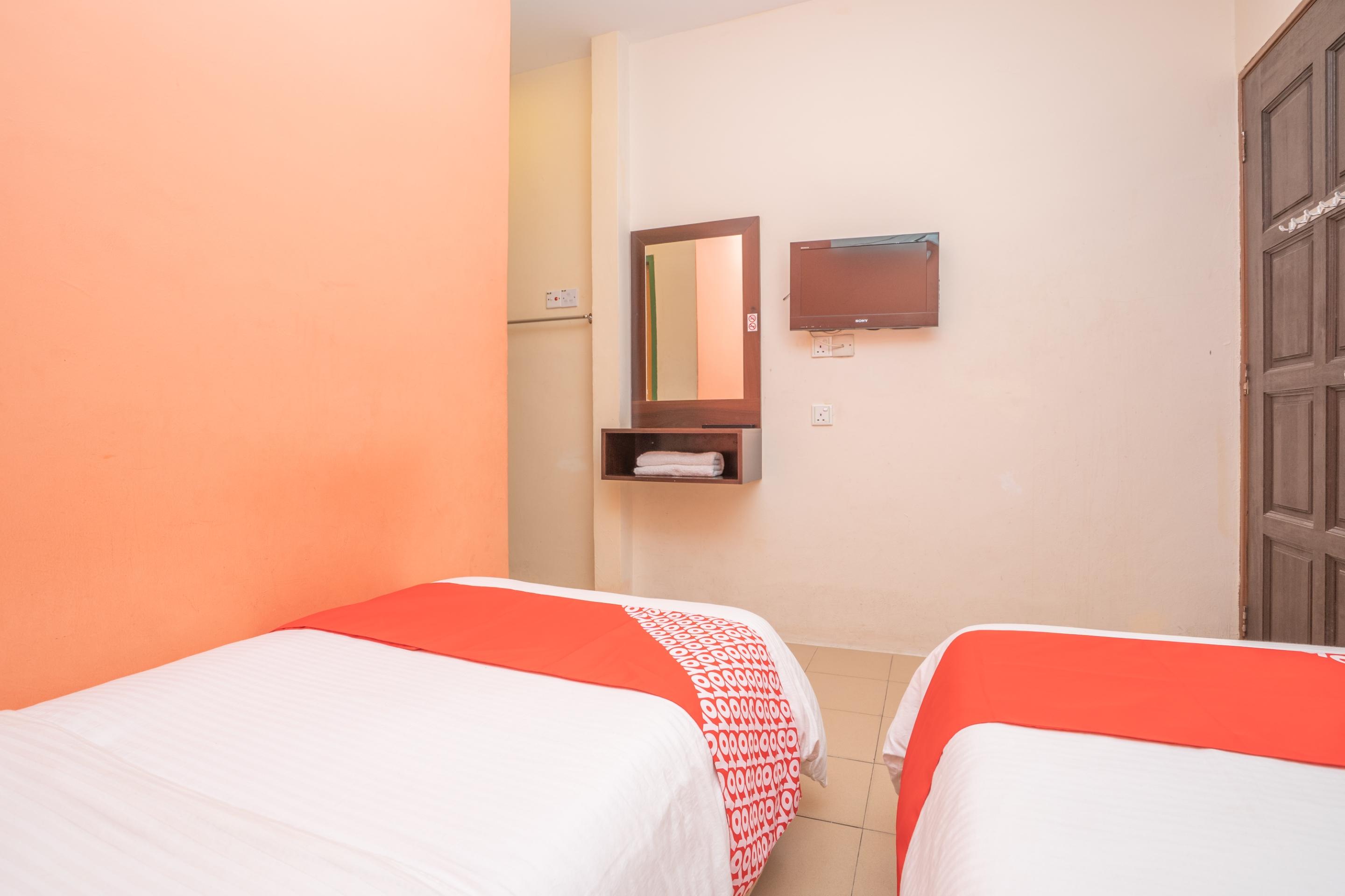 Oyo 44078 The Island Hotel Kampong Pasir Bogak Εξωτερικό φωτογραφία