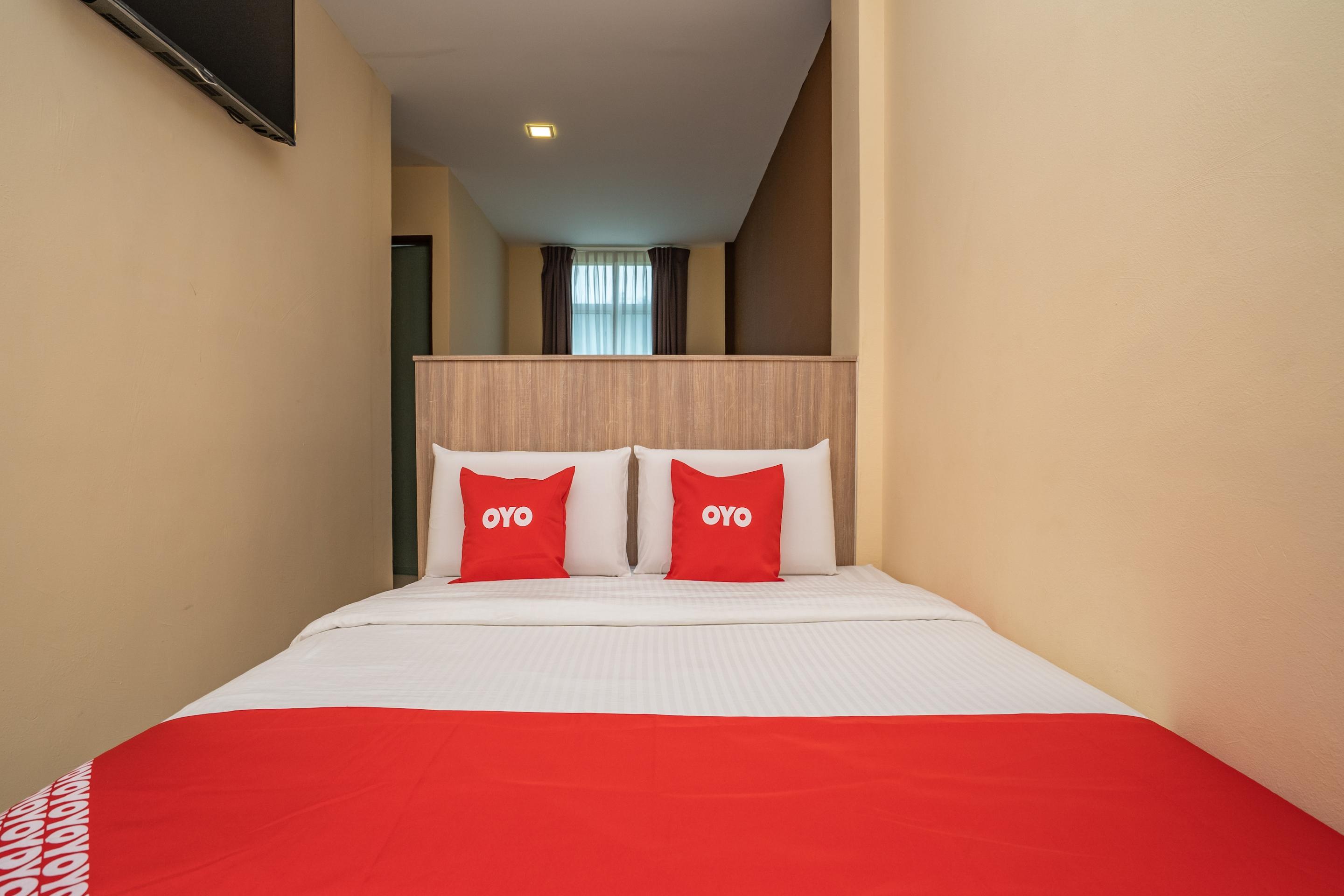 Oyo 44078 The Island Hotel Kampong Pasir Bogak Εξωτερικό φωτογραφία