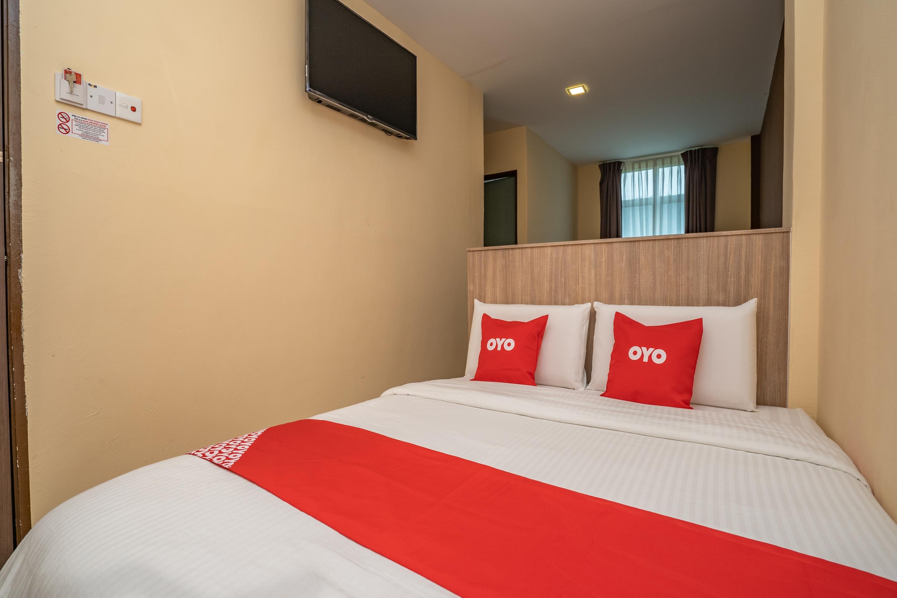 Oyo 44078 The Island Hotel Kampong Pasir Bogak Εξωτερικό φωτογραφία