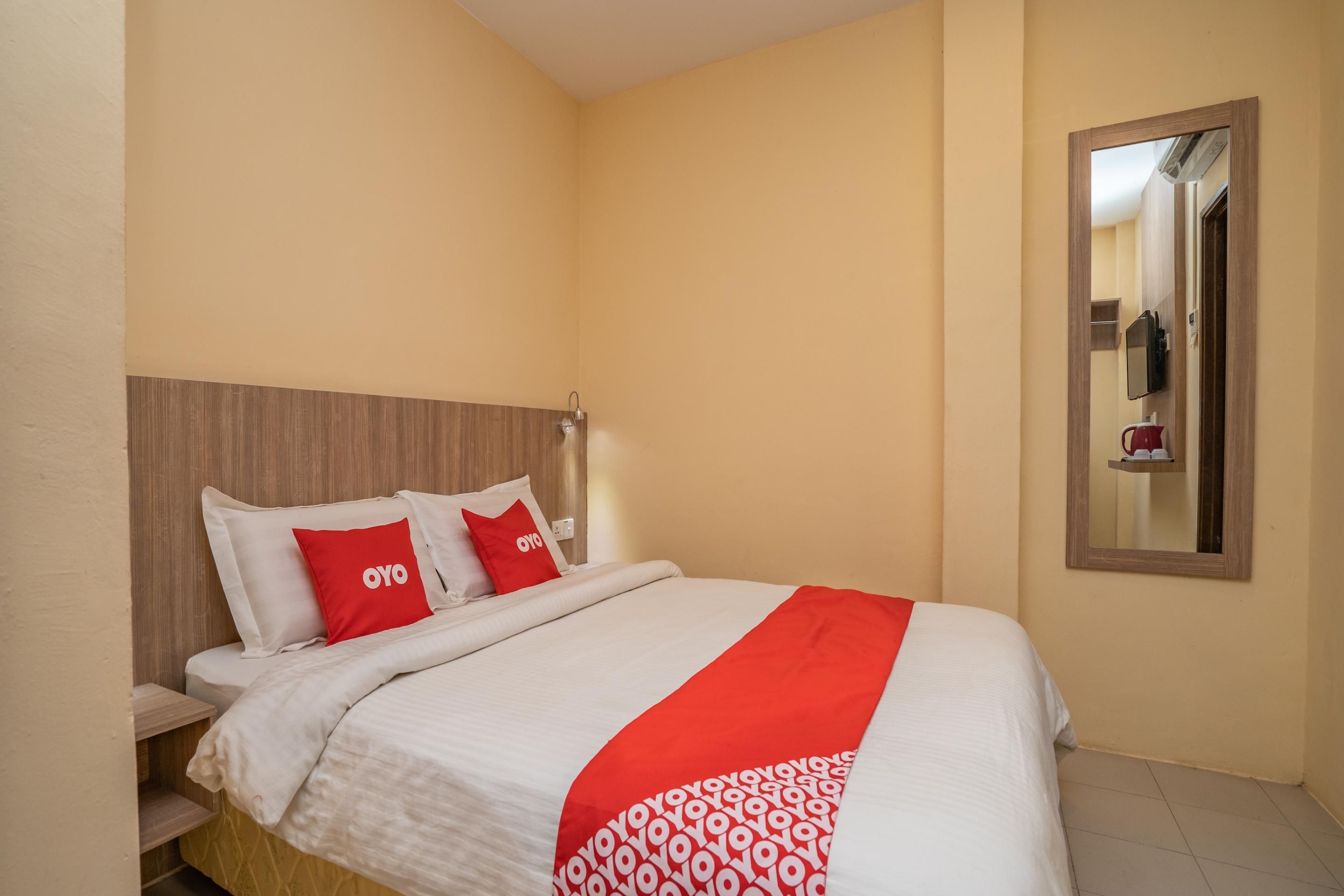 Oyo 44078 The Island Hotel Kampong Pasir Bogak Εξωτερικό φωτογραφία