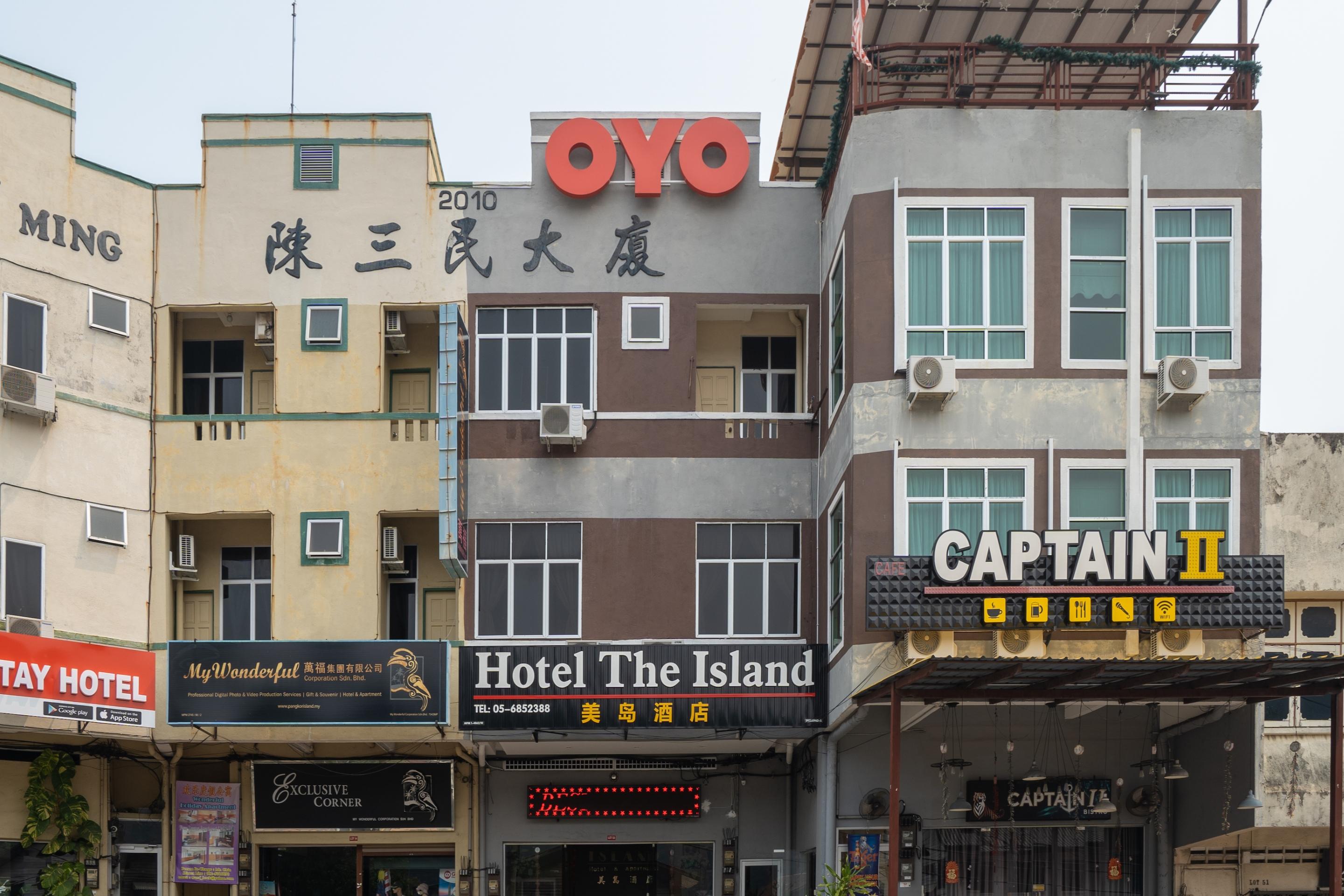 Oyo 44078 The Island Hotel Kampong Pasir Bogak Εξωτερικό φωτογραφία